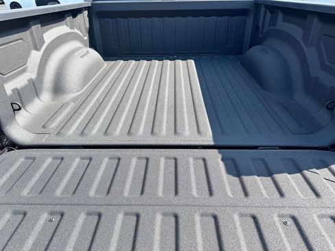 New 2026 RAM 1500 Big Horn AWD/4WD image 9
