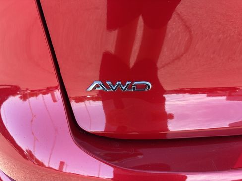 Used 2023 Toyota Crown Limited image 24