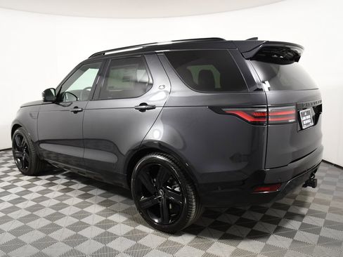 Certified 2025 Land Rover Discovery Dynamic SE AWD/4WD image 3