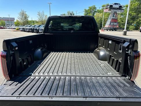 New 2026 Toyota Tundra Platinum AWD/4WD image 9