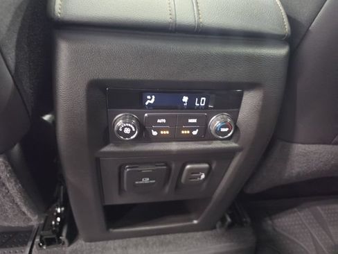 Used 2023 Chevrolet Traverse High Country w/ LPO, Floor Liner Package AWD/4WD image 28