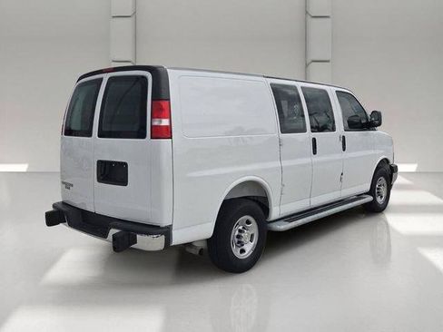 Used 2025 Chevrolet Express 2500 w/ Driver Convenience Package RWD image 5