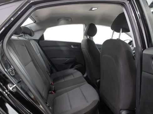 Used 2018 Hyundai Accent SE FWD image 12
