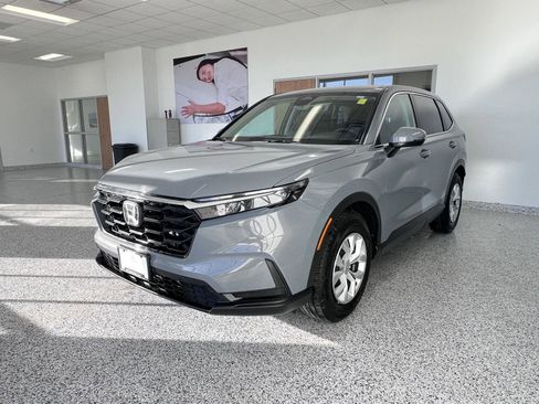 Used 2026 Honda CR-V LX image 3