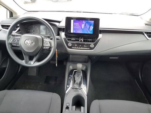 Used 2024 Toyota Corolla LE image 12