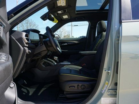 Used 2025 Chevrolet TrailBlazer ACTIV w/ Convenience Package image 21