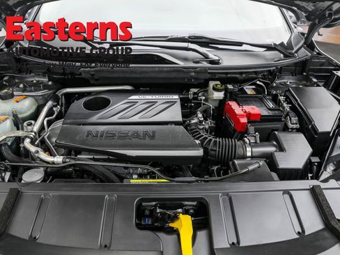 Used 2024 Nissan Rogue SV image 10