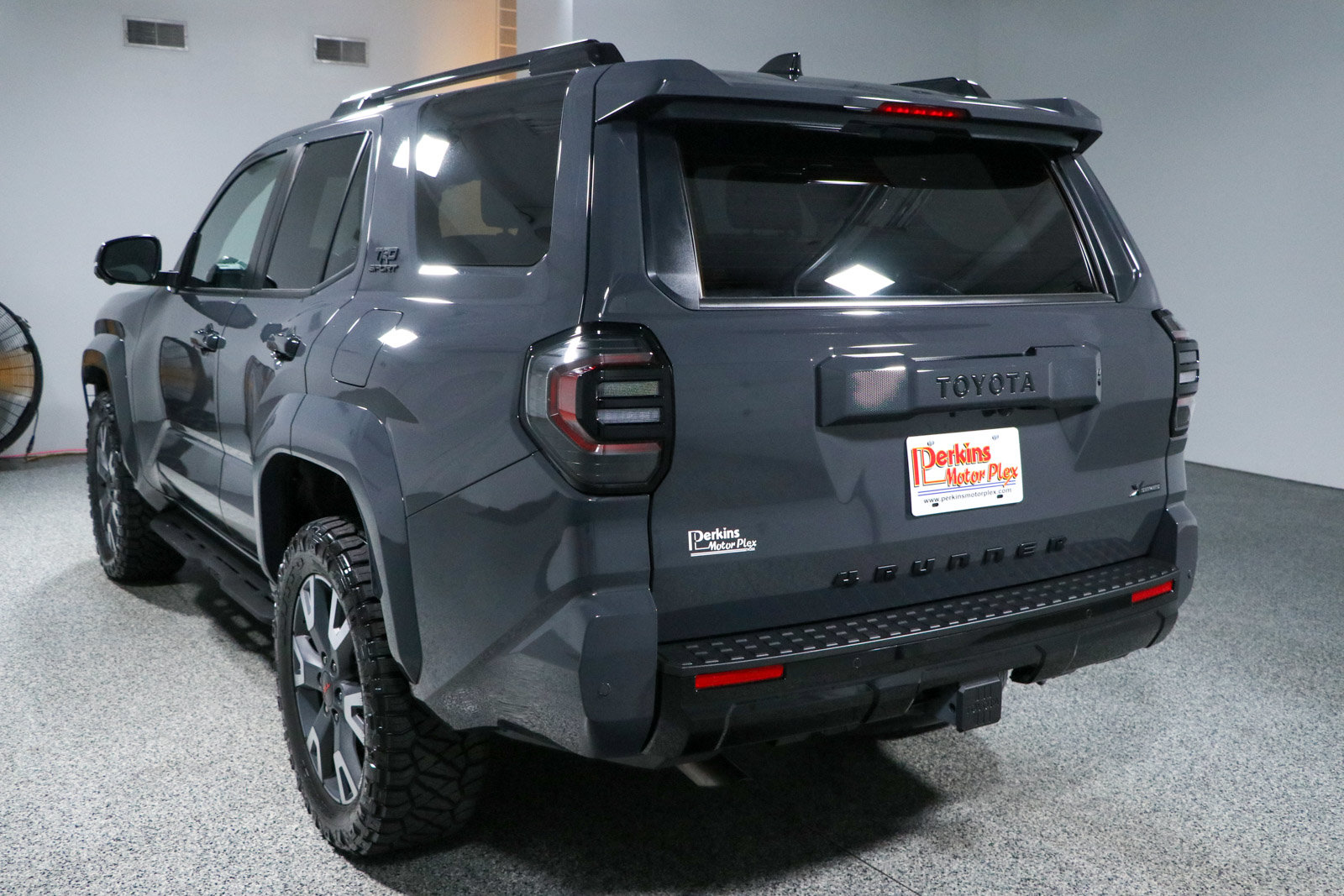 Used 2025 Toyota 4Runner TRD Sport Premium AWD/4WD image 9