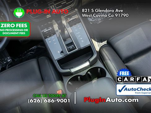 Used 2022 Porsche Macan AWD/4WD image 17