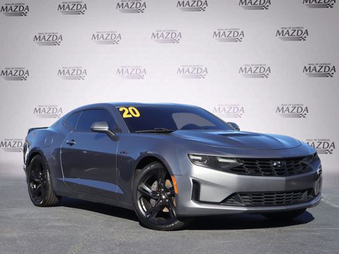Used 2020 Chevrolet Camaro LT image 2