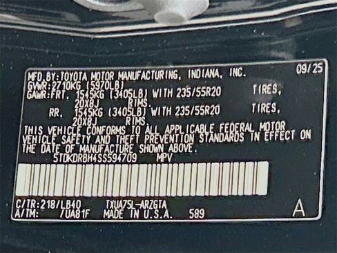 New 2025 Toyota Highlander Limited image 31