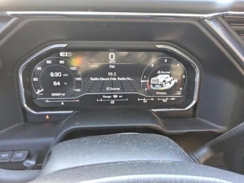 Used 2024 GMC Sierra 2500 Denali Ultimate image 4