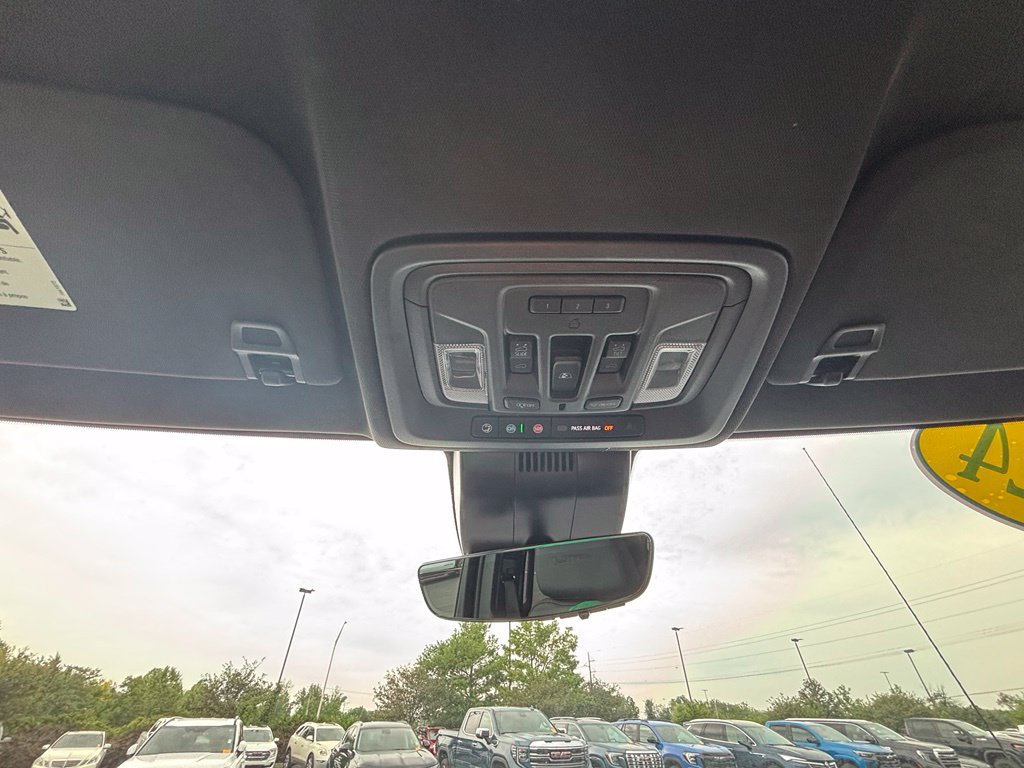Used 2024 GMC Sierra 1500 AT4 w/ Technology Package AWD/4WD image 40