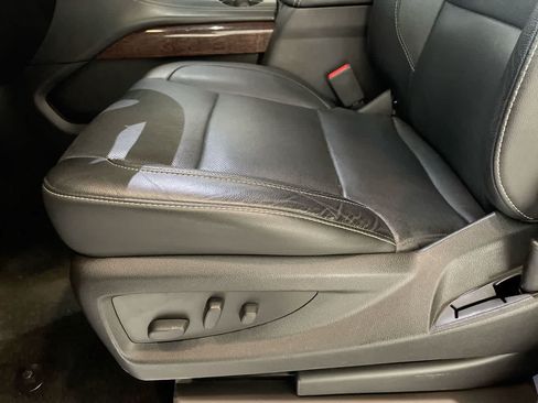 Used 2018 GMC Yukon SLT w/ Open Road Package AWD/4WD image 12