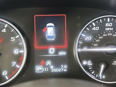 Used 2024 Subaru Crosstrek 2.0i Premium AWD/4WD image 19