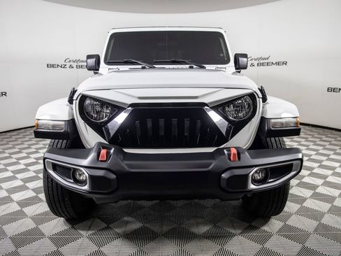 Used 2023 Jeep Gladiator Sport AWD/4WD image 3