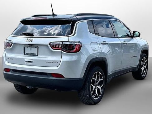 Used 2025 Jeep Compass Limited AWD/4WD image 13