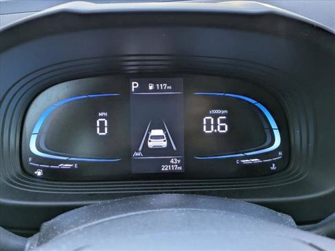 Certified 2023 Hyundai Venue Limited w/ Cargo Package image 11