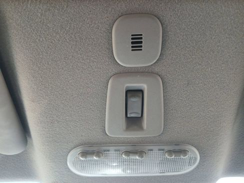 Used 2011 Nissan Juke SL image 29