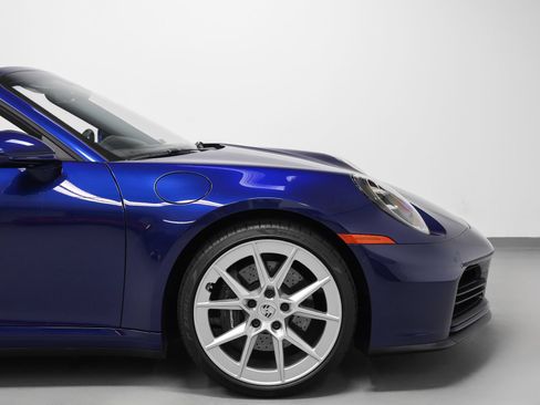 Certified 2025 Porsche 911 Carrera RWD image 18