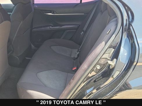 Used 2019 Toyota Camry LE FWD image 17