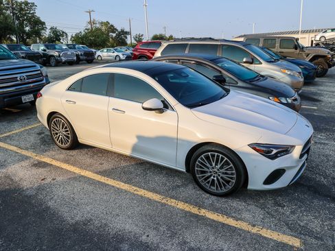 Used 2025 Mercedes-Benz CLA 250 image 7