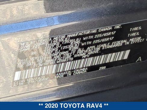 Used 2020 Toyota RAV4 XLE w/ Convenience Package FWD image 23