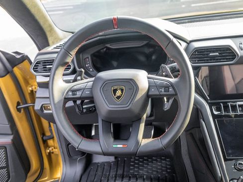 Used 2024 Lamborghini Urus S AWD/4WD image 22