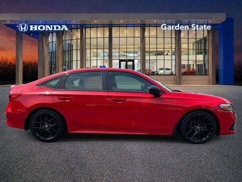 Certified 2024 Honda Civic Sport image 5
