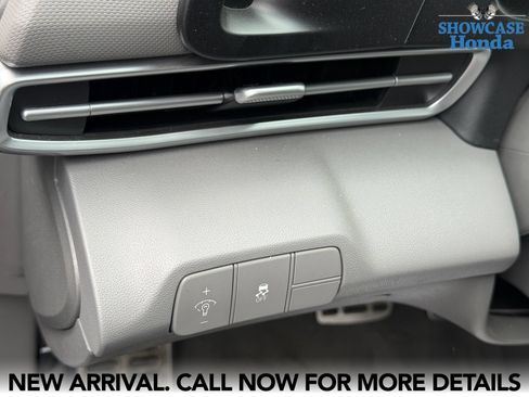 Used 2025 Hyundai Elantra Sport FWD image 8