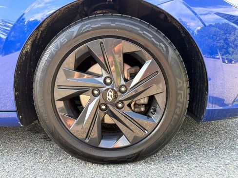 Used 2023 Hyundai Elantra SEL w/ Preferred Accessory Package FWD image 26