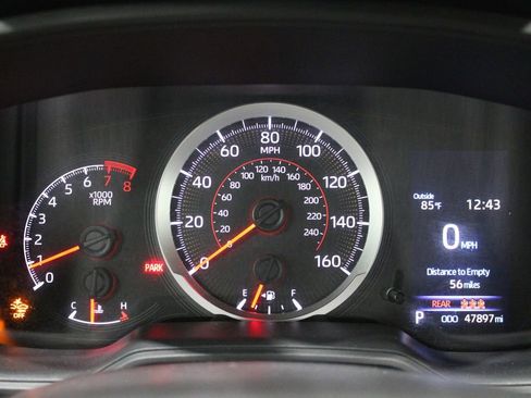 Used 2021 Toyota Corolla SE image 24