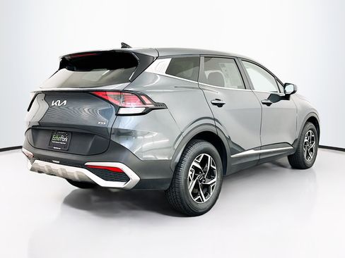 Used 2024 Kia Sportage LX image 9