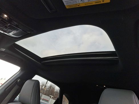 Used 2023 Lexus RX 350 Premium image 12