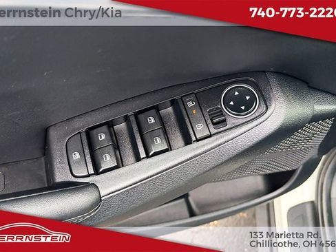 Used 2024 Kia Seltos EX FWD image 15