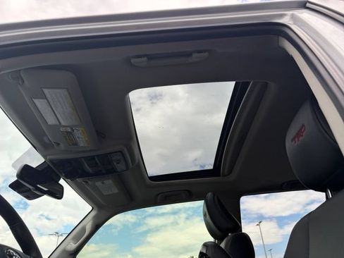 Used 2021 Toyota 4Runner Venture w/ Moonroof Package AWD/4WD image 36