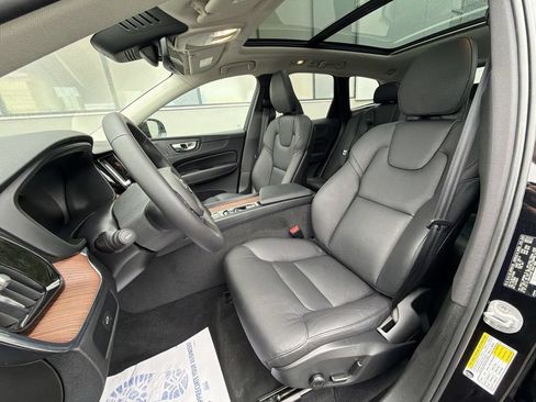 Certified 2024 Volvo XC60 B5 Plus w/ Protection Package Premier AWD/4WD image 15