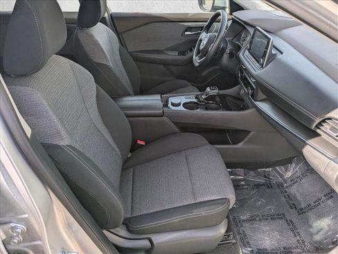 Used 2023 Nissan Rogue SV image 20