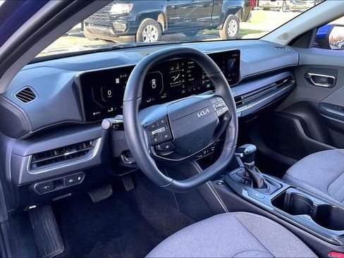 Used 2025 Kia K4 EX FWD image 17