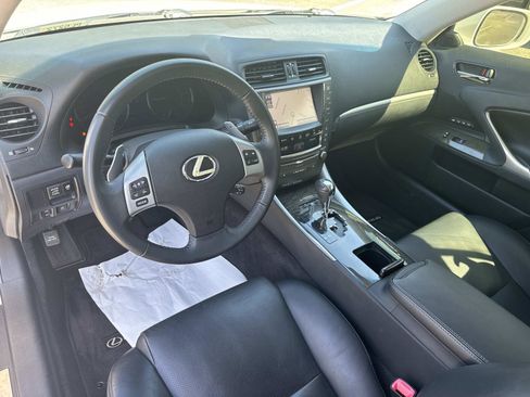 Used 2014 Lexus IS 250C w/ Luxury Package RWD image 15
