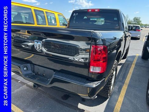 Used 2017 RAM 1500 Express AWD/4WD image 3