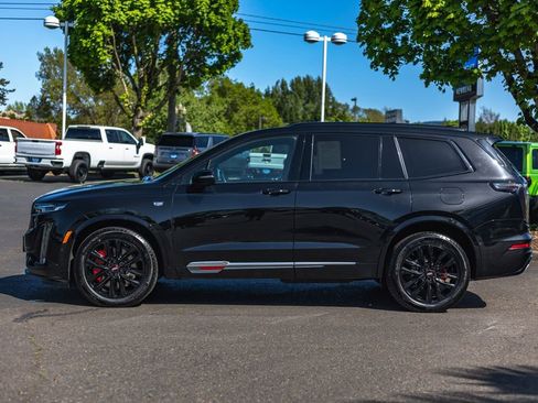 Used 2024 Cadillac XT6 Sport w/ LPO, Red Accent Package AWD/4WD image 10