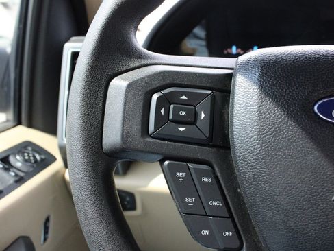 Used 2018 Ford F150 XLT AWD/4WD image 11