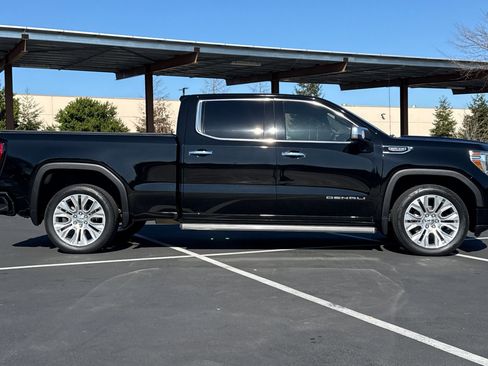 Used 2021 GMC Sierra 1500 Denali w/ Denali Ultimate Package image 3