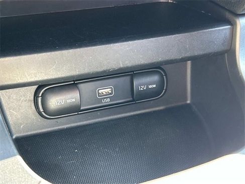 Used 2021 Kia Seltos S image 24