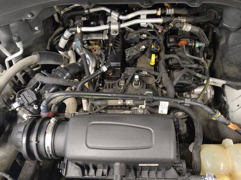 Used 2021 Ford Explorer image 30