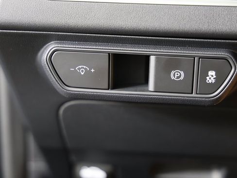 New 2025 Kia K4 LXS image 24