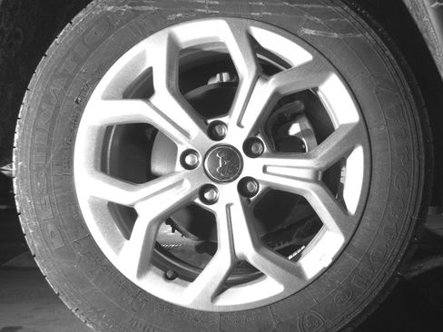 Used 2025 Jeep Compass Latitude AWD/4WD image 15