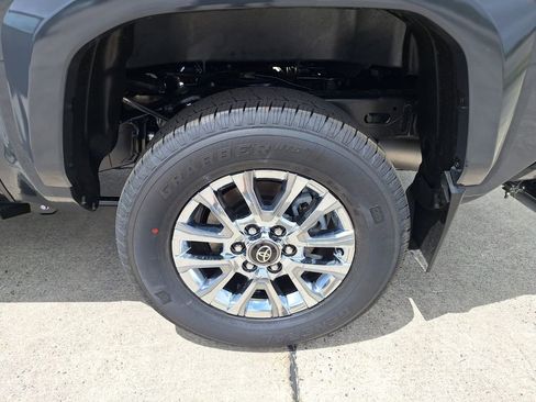 New 2026 Toyota Tacoma Limited AWD/4WD image 15