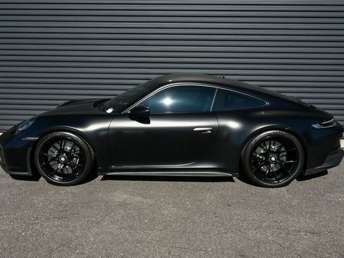 Used 2024 Porsche 911 GT3 image 2